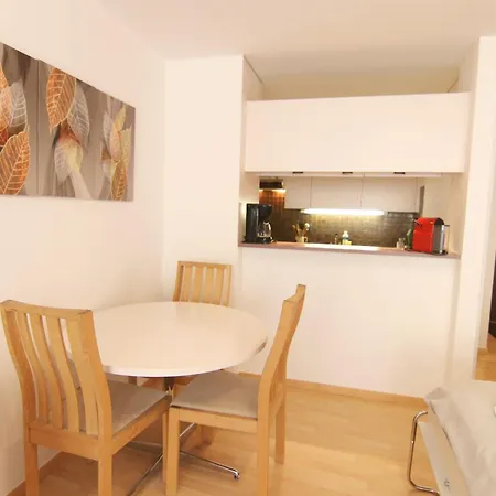 Lorez 5a By Lejlighed *